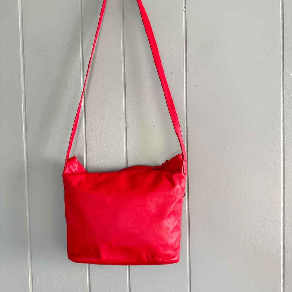 Vintage 80s Red Genuine Leather Shoulder Crossbody Bag Valencia Deadstock Korea